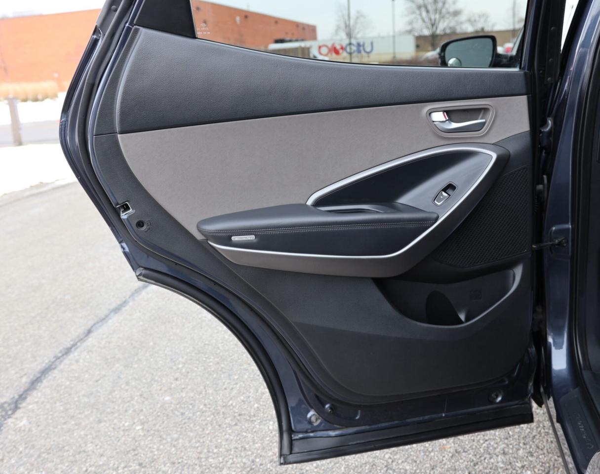 2013 Hyundai Santa Fe GL-LIMITED AVAILABILITY-2.4L/HEATED SEATS/BLUETOOT Photo