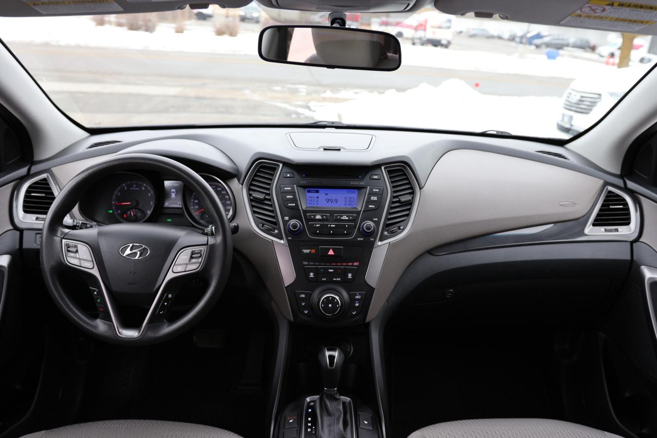 2013 Hyundai Santa Fe GL-LIMITED AVAILABILITY-2.4L/HEATED SEATS/BLUETOOT Photo