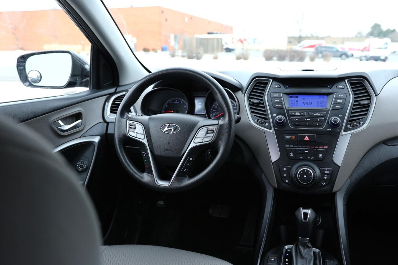 2013 Hyundai Santa Fe GL-LIMITED AVAILABILITY-2.4L/HEATED SEATS/BLUETOOT Photo