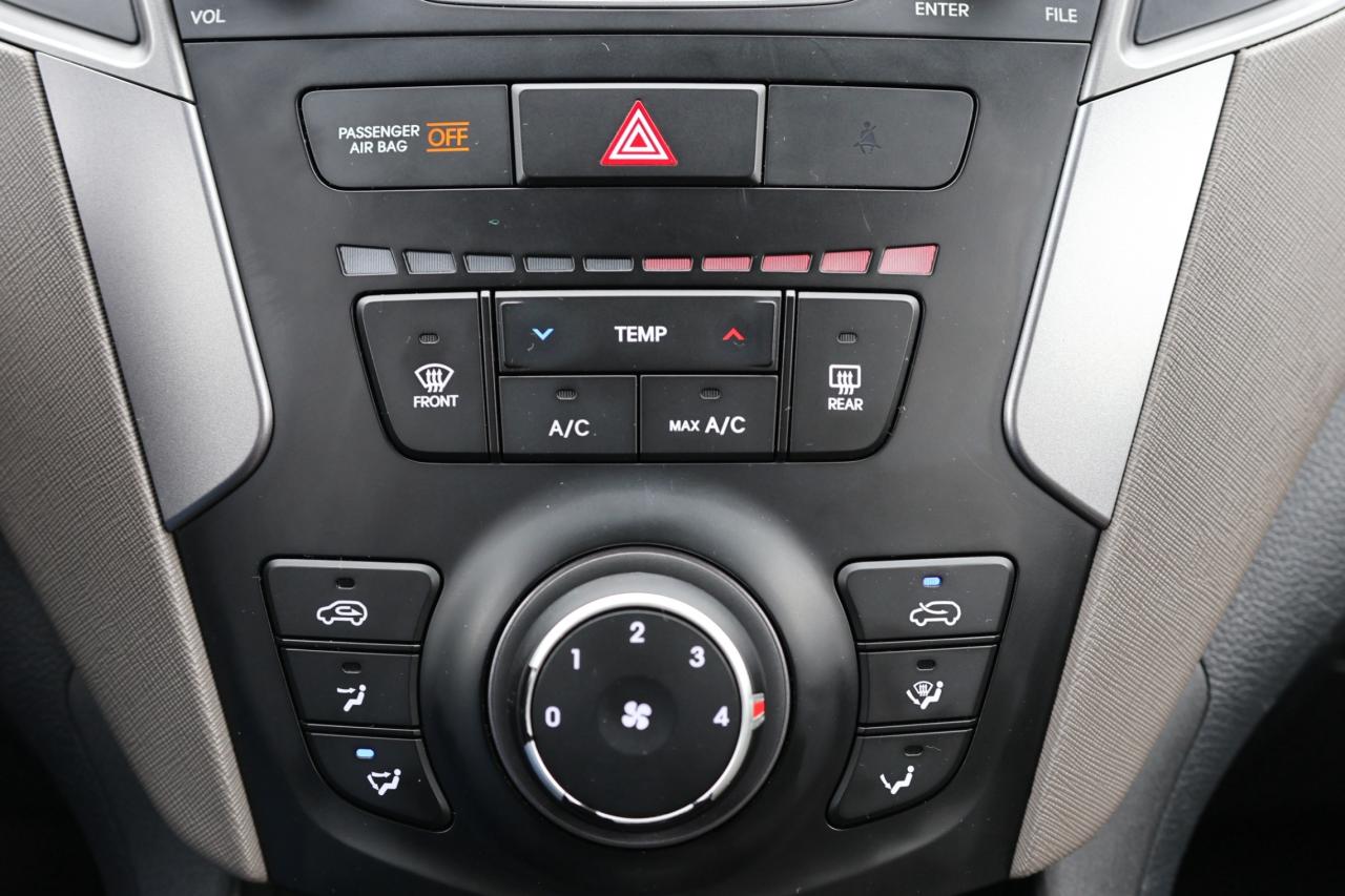 2013 Hyundai Santa Fe GL-LIMITED AVAILABILITY-2.4L/HEATED SEATS/BLUETOOT Photo