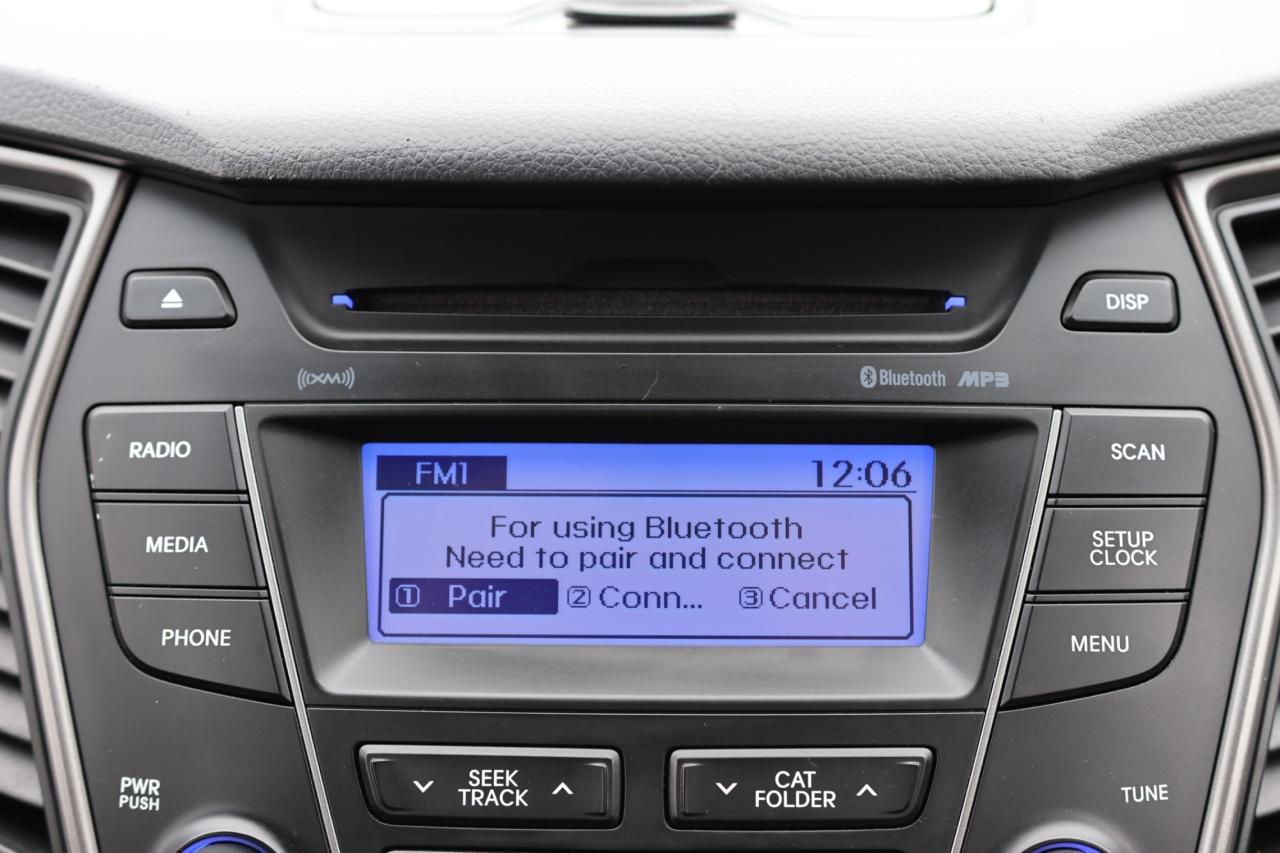 2013 Hyundai Santa Fe GL-LIMITED AVAILABILITY-2.4L/HEATED SEATS/BLUETOOT Photo