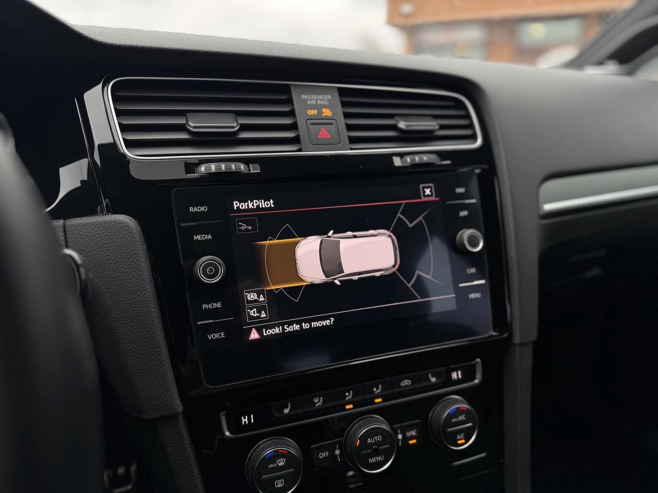 2020 Volkswagen Golf GTI Autobahn Manual / 1 Owner / Photo