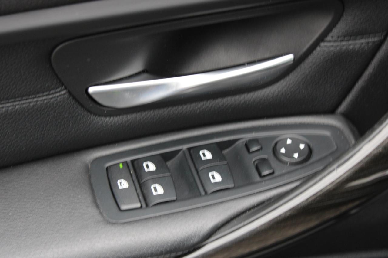 2015 BMW 3 Series 328i xDrive Sedan M Package No Accident Safety Cer Photo