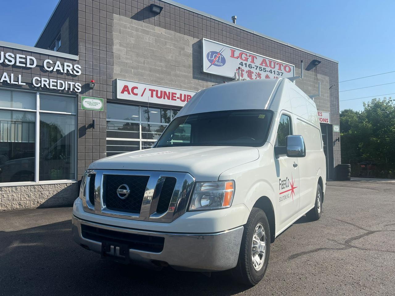 2014 Nissan NV 2500 V6 SV High Roof Photo