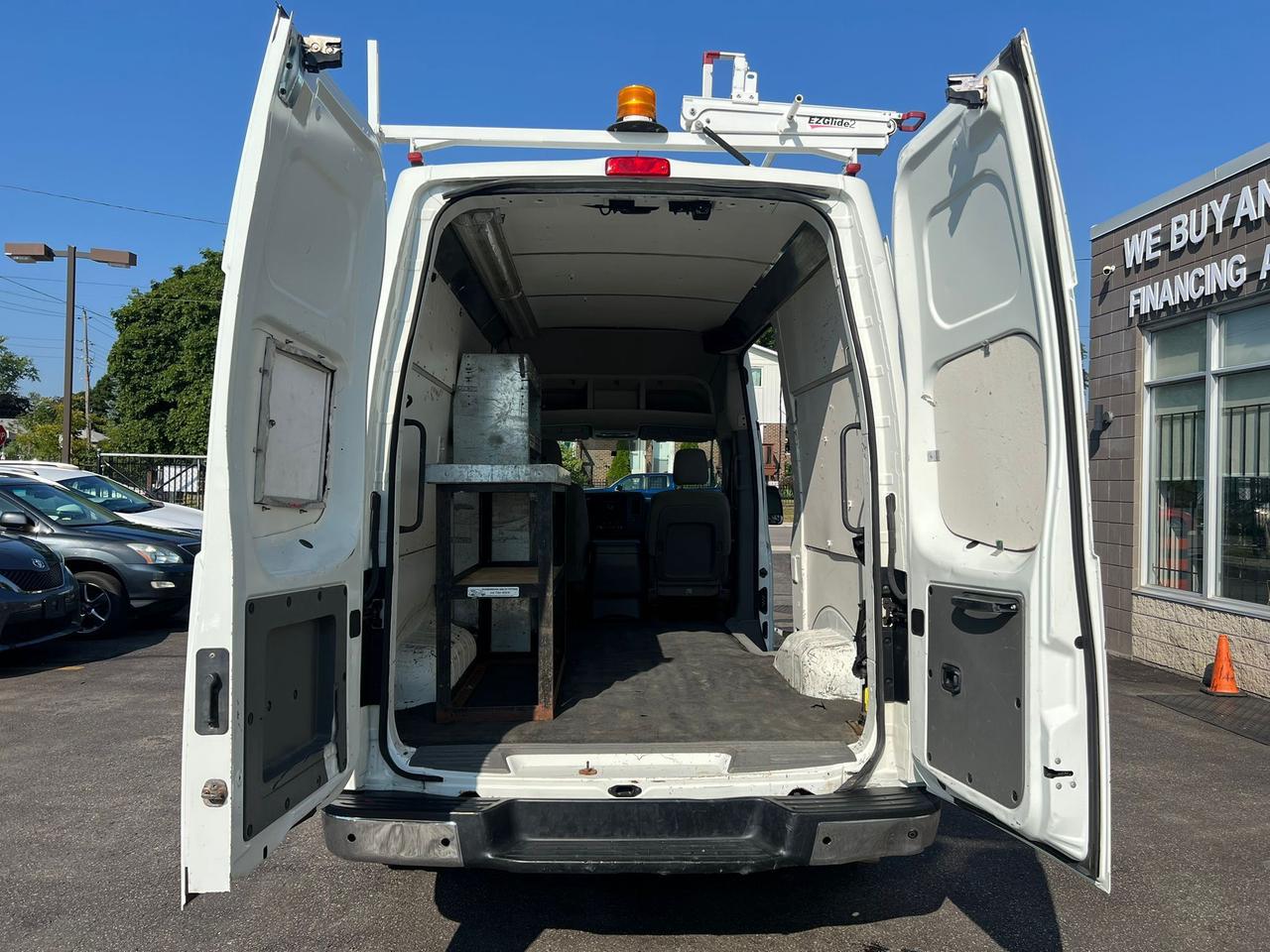 2014 Nissan NV 2500 V6 SV High Roof Photo