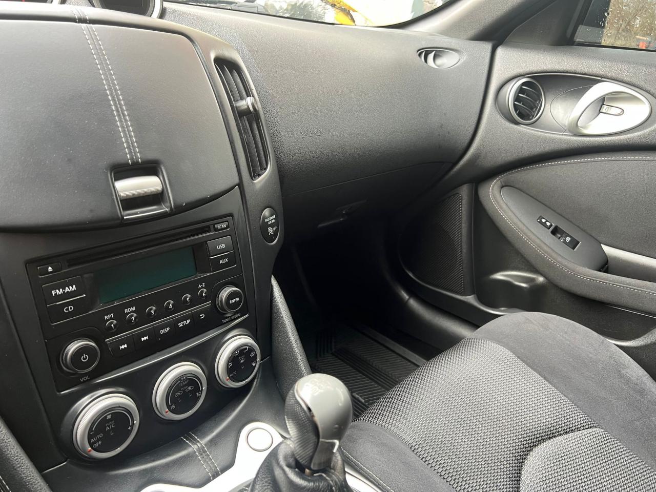 2017 Nissan 370Z 2DR CPE MAN Photo