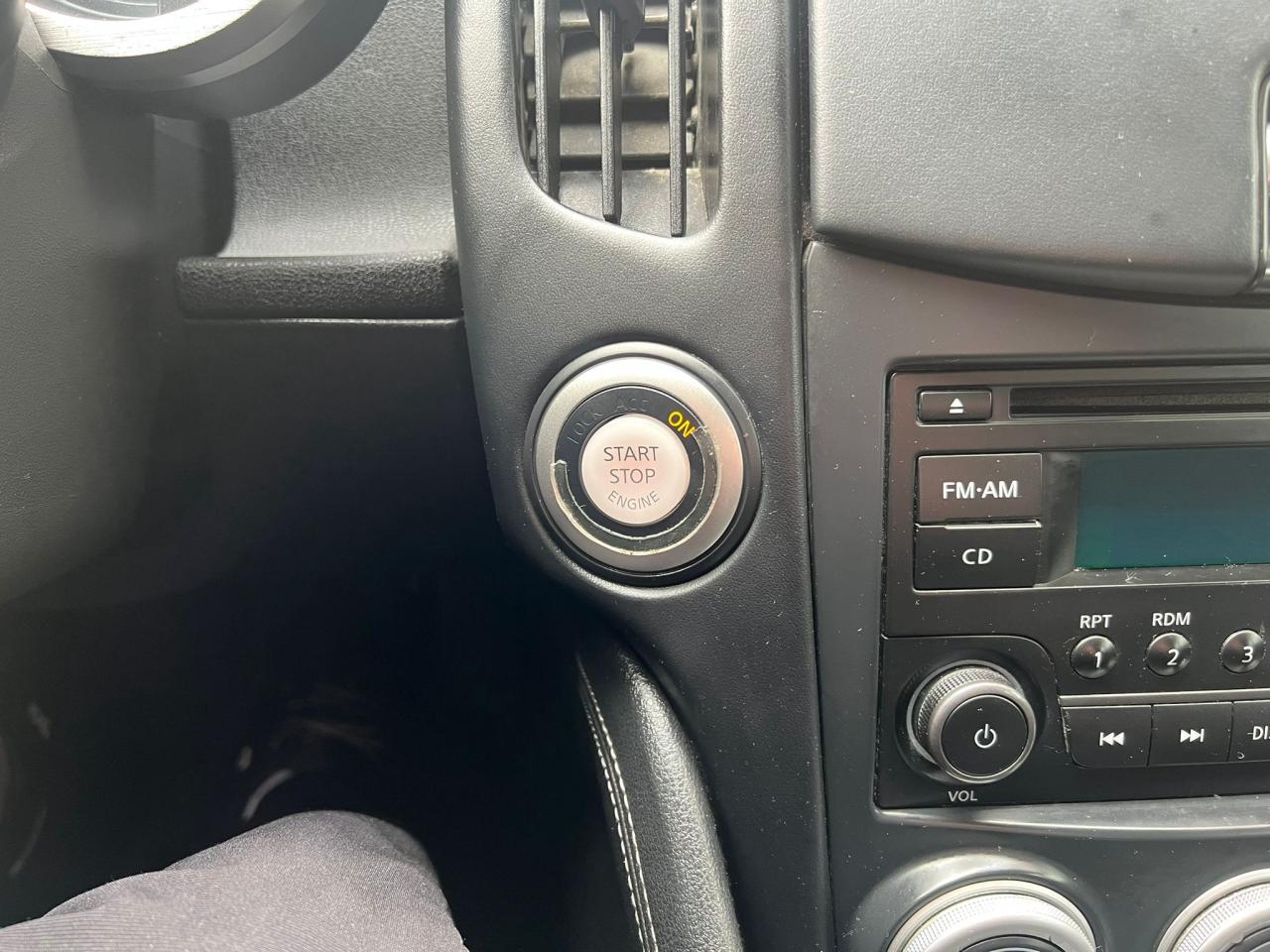 2017 Nissan 370Z 2DR CPE MAN Photo