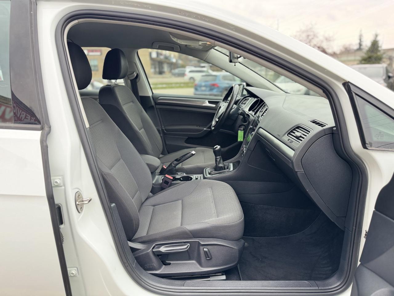 2019 Volkswagen Golf SportWagen Comfortline Manual 4MOTION Photo