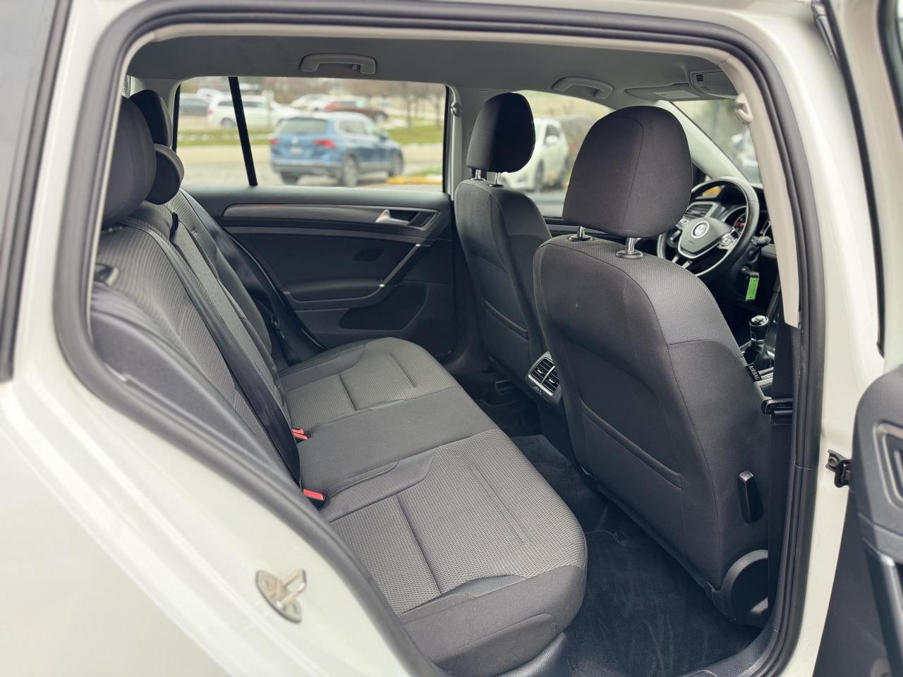 2019 Volkswagen Golf SportWagen Comfortline Manual 4MOTION Photo