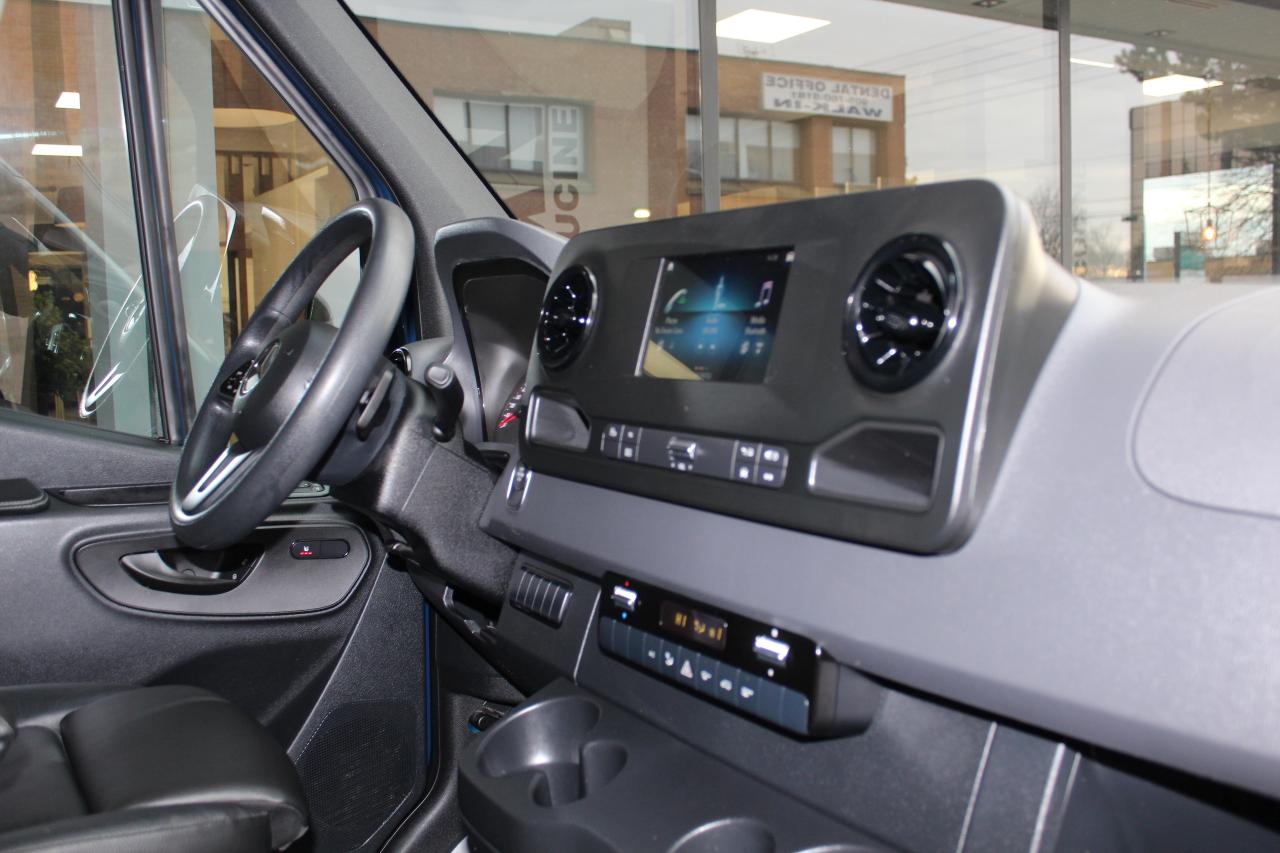 2022 Mercedes-Benz Sprinter Crew Van 5 PASSENGERS" - "LEATHER" - "3.0L DIESEL Photo