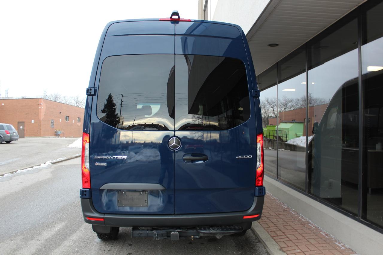 2022 Mercedes-Benz Sprinter Crew Van 5 PASSENGERS" - "LEATHER" - "3.0L DIESEL Photo