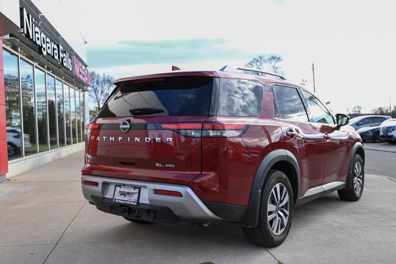 2022 Nissan Pathfinder SL Photo4