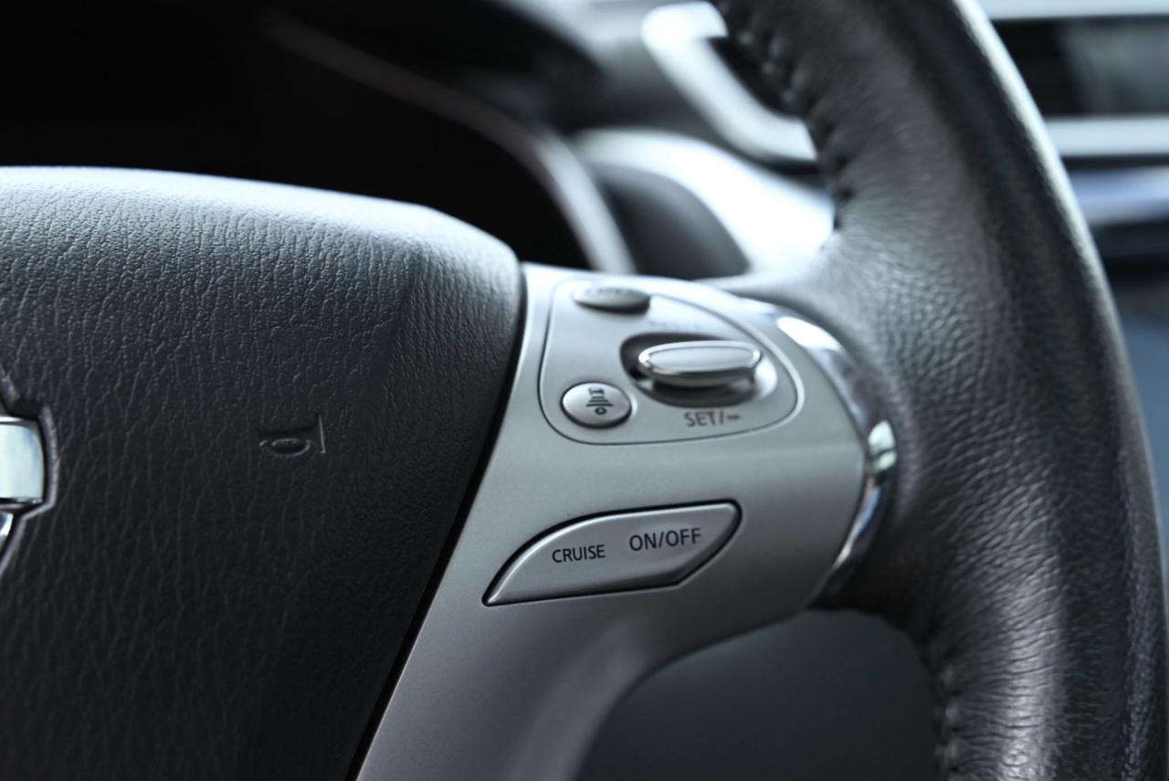 2018 Nissan Murano MIDNIGHT EDITION / LEATHER / NAVIGATION / PANO ROO Photo