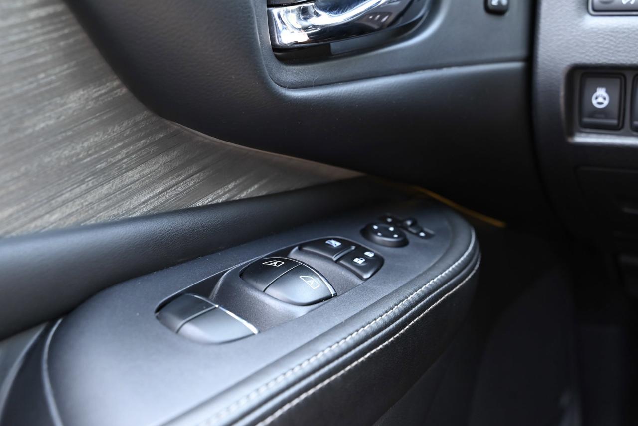 2018 Nissan Murano MIDNIGHT EDITION / LEATHER / NAVIGATION / PANO ROO Photo