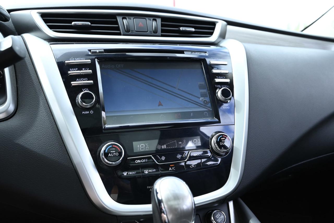 2018 Nissan Murano MIDNIGHT EDITION / LEATHER / NAVIGATION / PANO ROO Photo