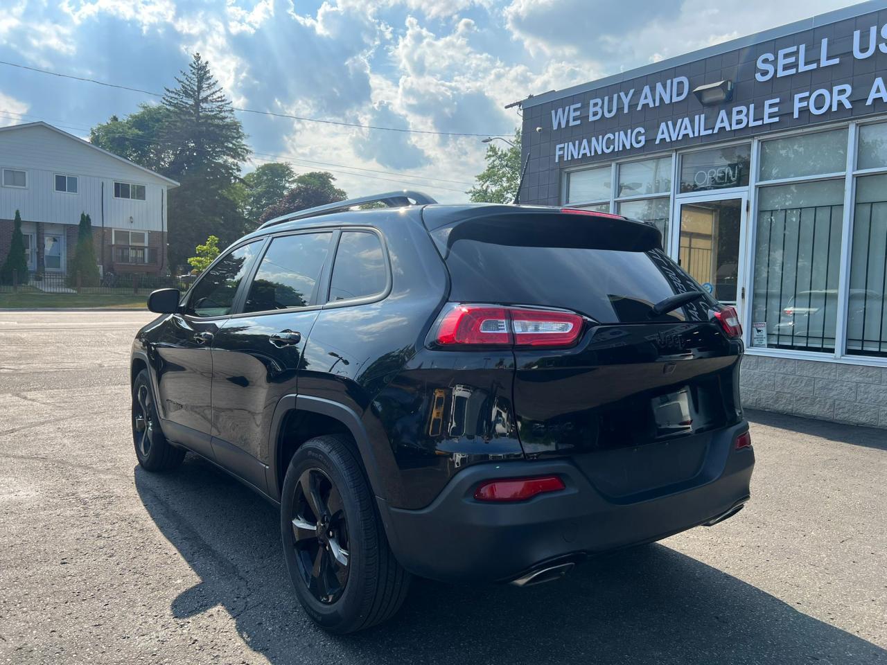 2016 Jeep Cherokee 4WD 4dr North Photo