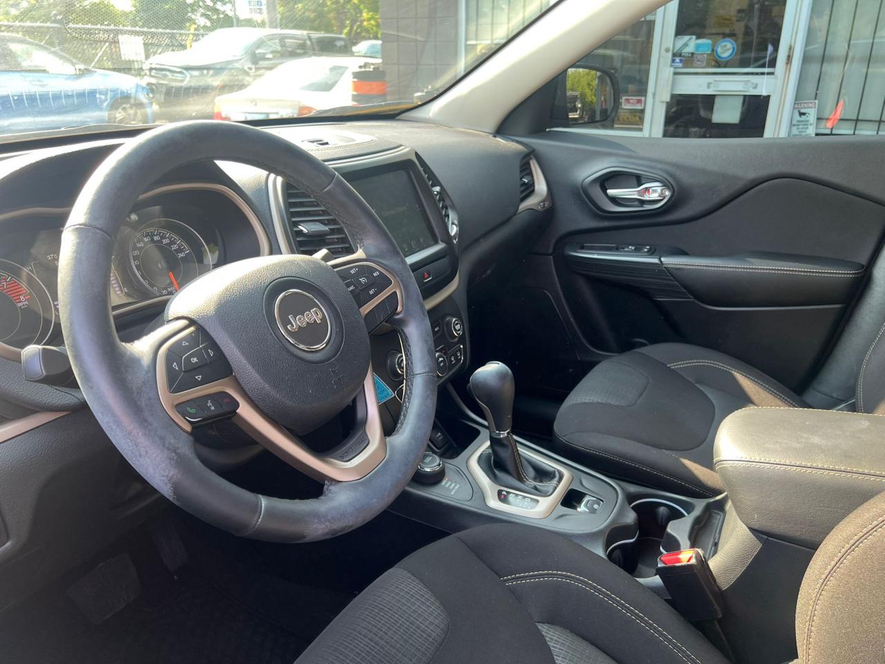 2016 Jeep Cherokee 4WD 4dr North Photo