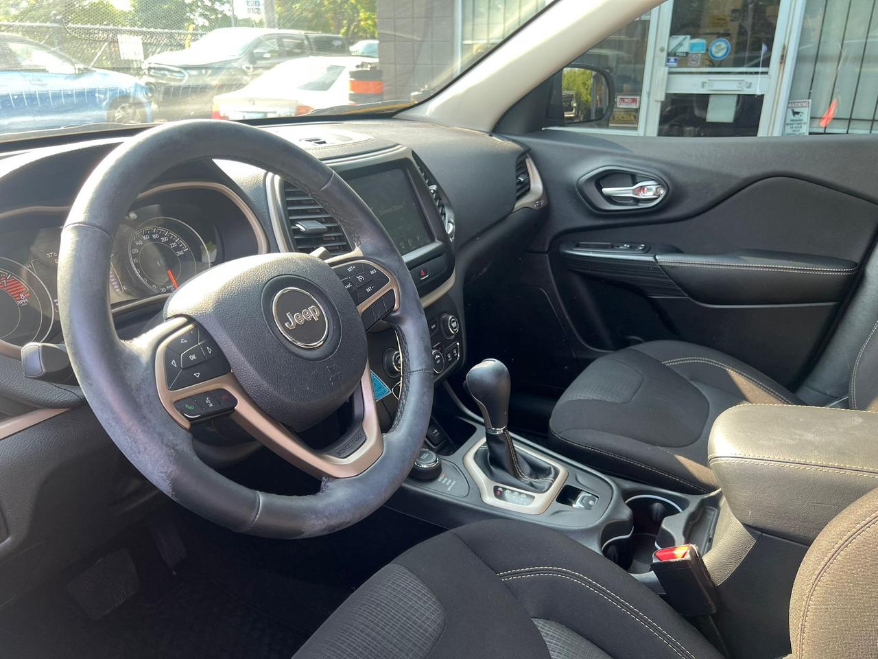 2016 Jeep Cherokee 4WD 4dr North Photo