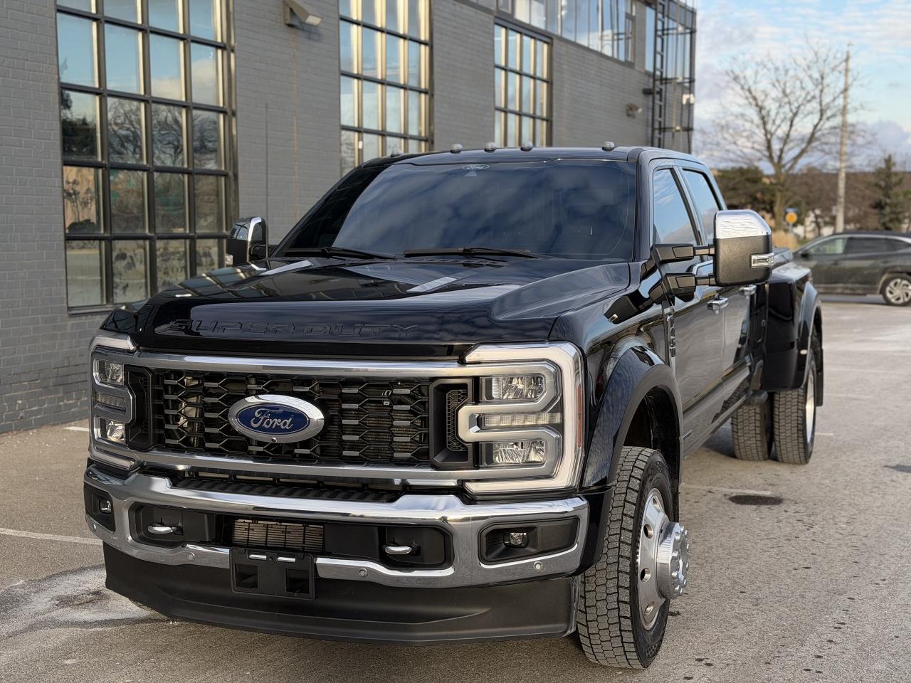 2024 Ford F-450 SUPER DUTY King Ranch 4WD Crew Cab 8' Box Photo4