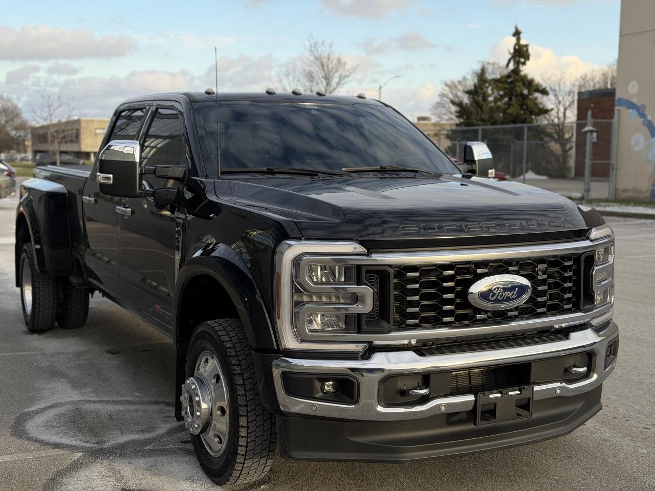 2024 Ford F-450 SUPER DUTY King Ranch 4WD Crew Cab 8' Box Photo