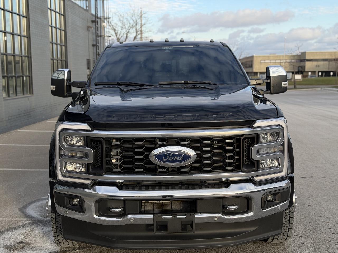 2024 Ford F-450 SUPER DUTY King Ranch 4WD Crew Cab 8' Box Photo