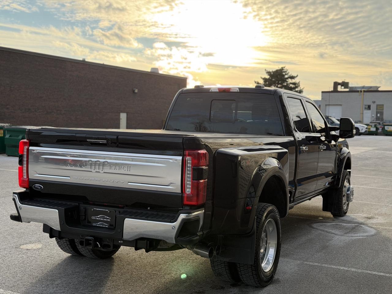 2024 Ford F-450 SUPER DUTY King Ranch 4WD Crew Cab 8' Box Photo