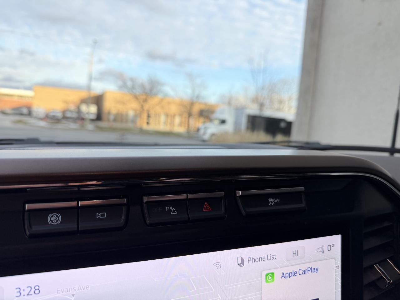 2024 Ford F-450 SUPER DUTY King Ranch 4WD Crew Cab 8' Box Photo