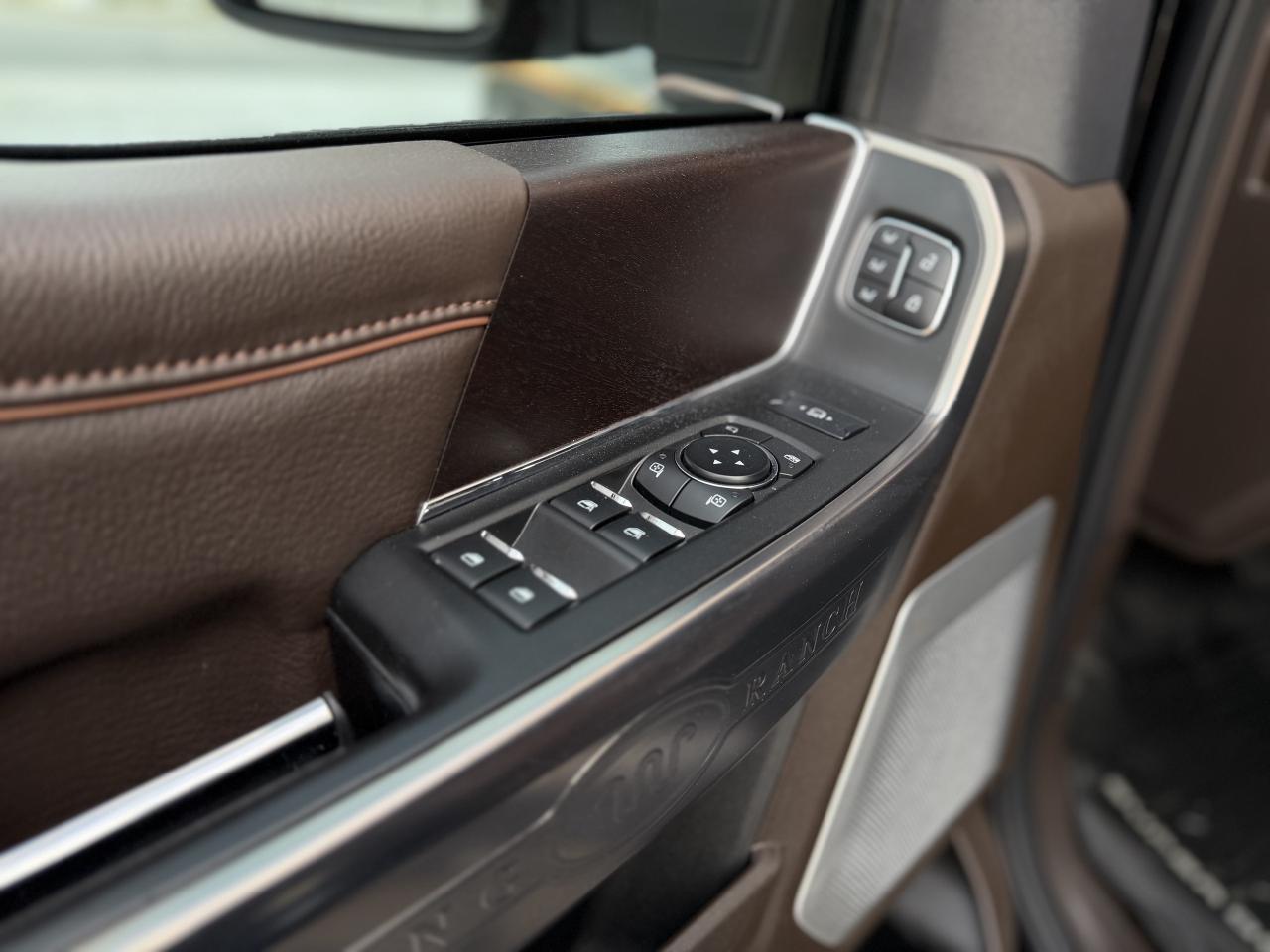 2024 Ford F-450 SUPER DUTY King Ranch 4WD Crew Cab 8' Box Photo