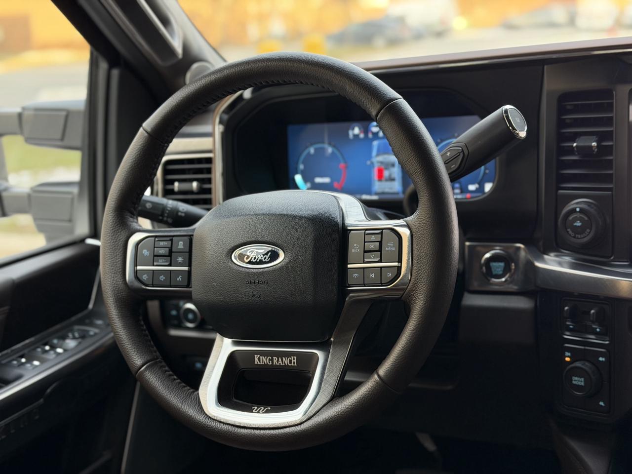 2024 Ford F-450 SUPER DUTY King Ranch 4WD Crew Cab 8' Box Photo