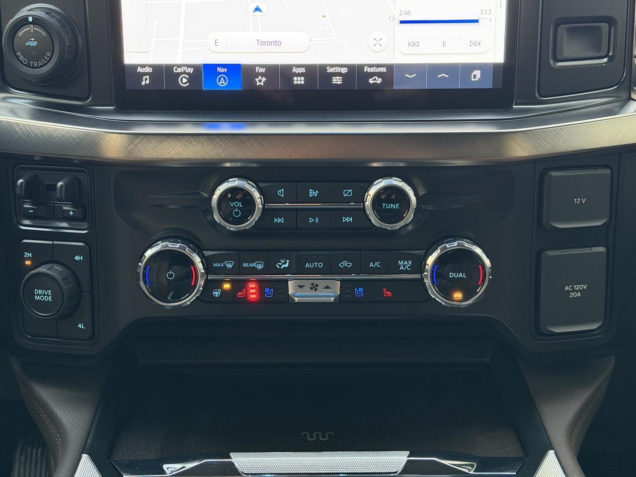 2024 Ford F-450 SUPER DUTY King Ranch 4WD Crew Cab 8' Box Photo