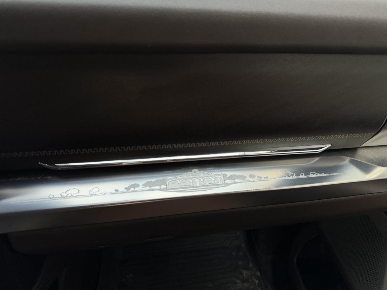 2024 Ford F-450 SUPER DUTY King Ranch 4WD Crew Cab 8' Box Photo