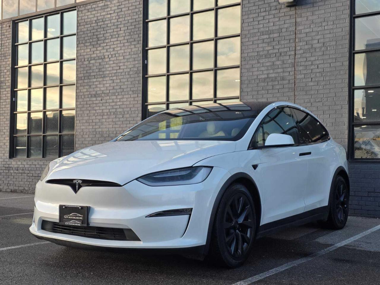 2023 Tesla Model X AWD Photo0