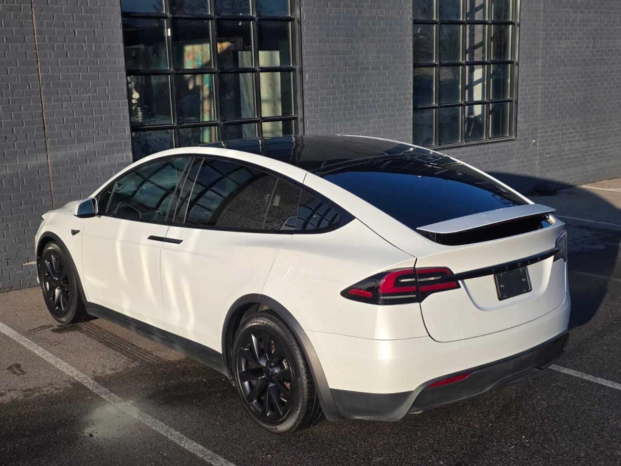 2023 Tesla Model X AWD Photo