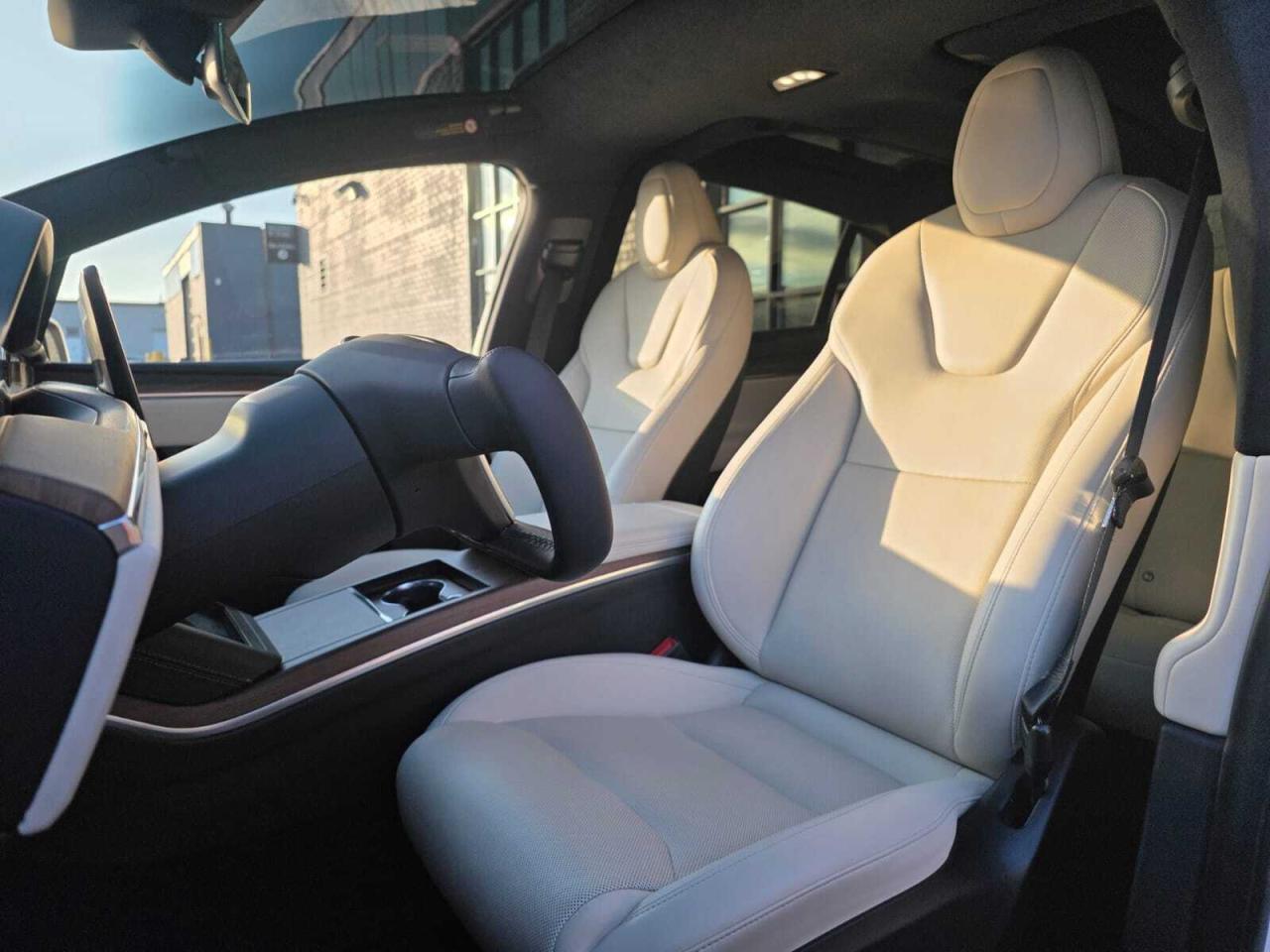 2023 Tesla Model X AWD Photo