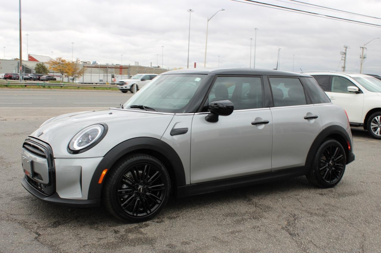 2024 MINI 5 Door Cooper   Dual Sunroof Photo