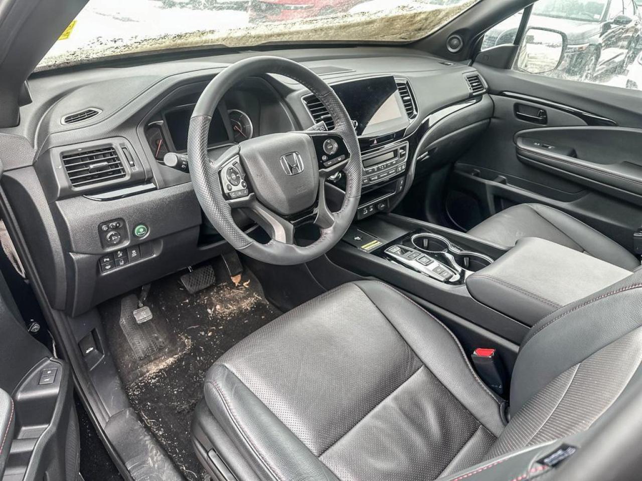 2025 Honda Passport Black Edition Photo