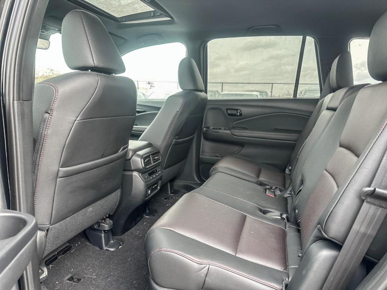 2025 Honda Passport Black Edition Photo