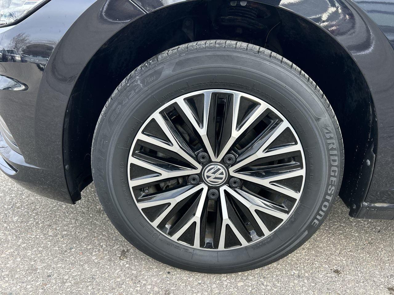 2020 Volkswagen Jetta Highline 1.4T Sunroof  Alloy Wheels  Keyless Start Photo