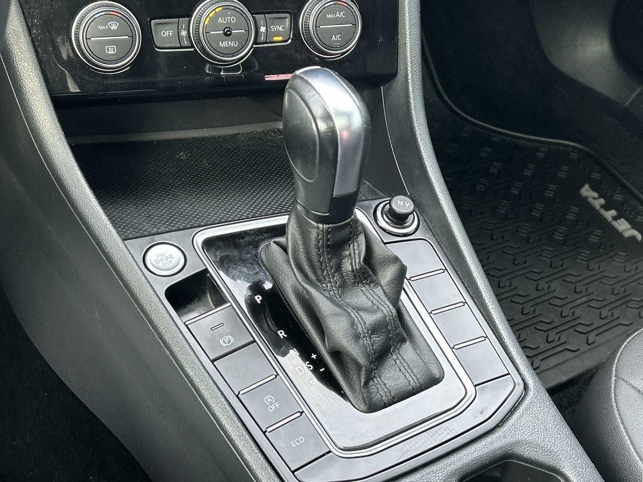 2020 Volkswagen Jetta Highline 1.4T Sunroof  Alloy Wheels  Keyless Start Photo