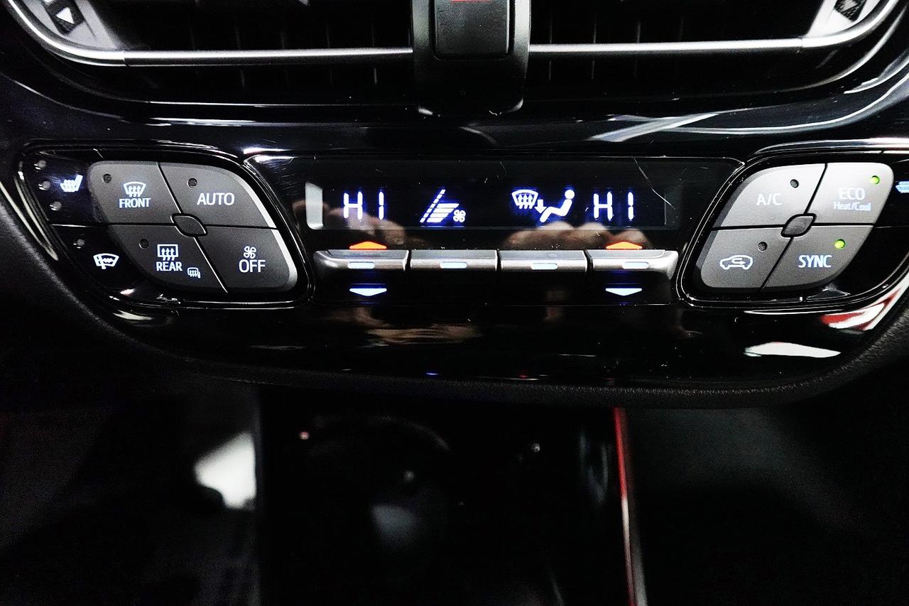 2020 Toyota C-HR XLE PREMIUM,NO ACCIDENT,ONE OWNER,LOADED Photo