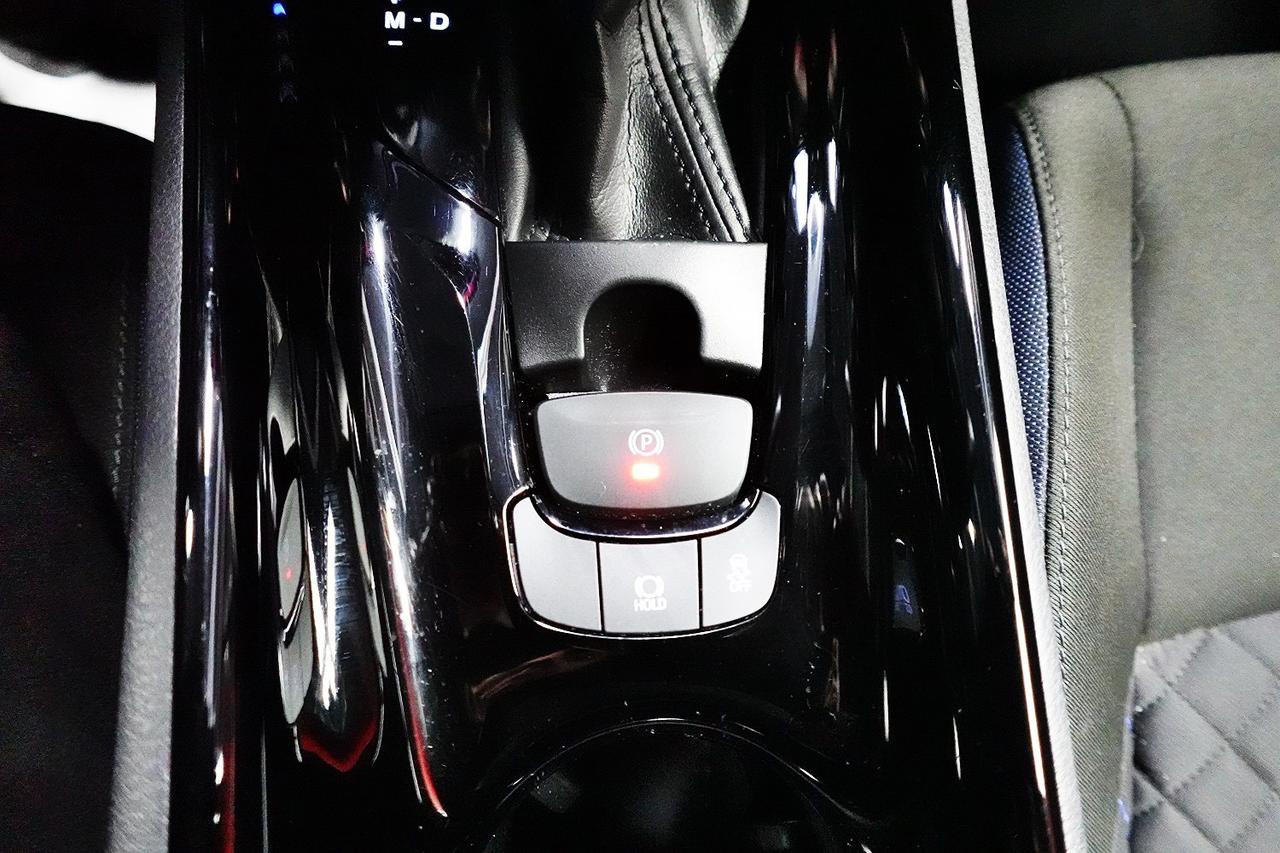 2020 Toyota C-HR XLE PREMIUM,NO ACCIDENT,ONE OWNER,LOADED Photo