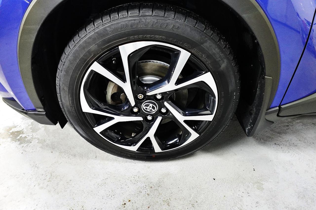 2020 Toyota C-HR XLE PREMIUM,NO ACCIDENT,ONE OWNER,LOADED Photo