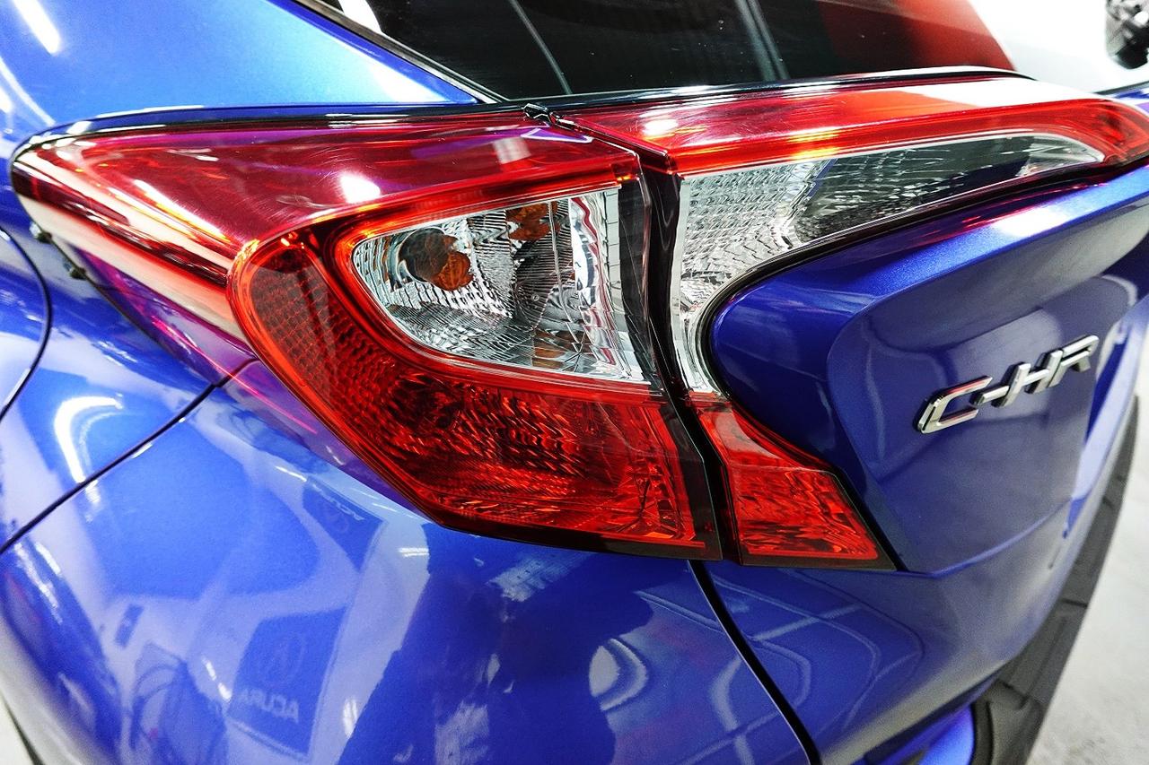 2020 Toyota C-HR XLE PREMIUM,NO ACCIDENT,ONE OWNER,LOADED Photo