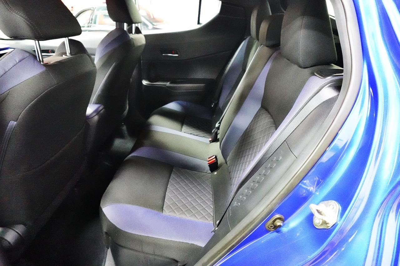 2020 Toyota C-HR XLE PREMIUM,NO ACCIDENT,ONE OWNER,LOADED Photo