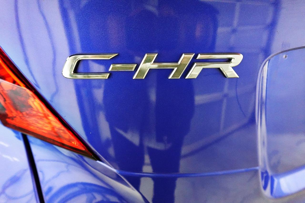 2020 Toyota C-HR XLE PREMIUM,NO ACCIDENT,ONE OWNER,LOADED Photo