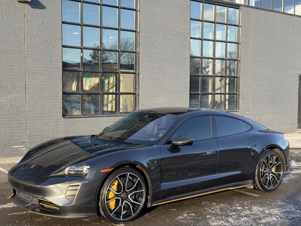 2022 Porsche Taycan Turbo S AWD Photo