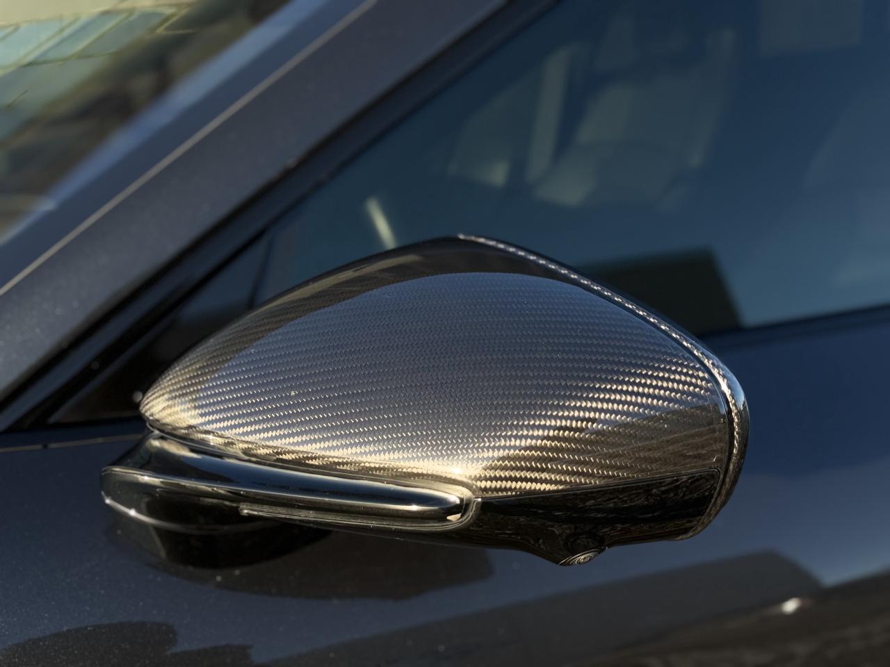 2022 Porsche Taycan Turbo S AWD Photo