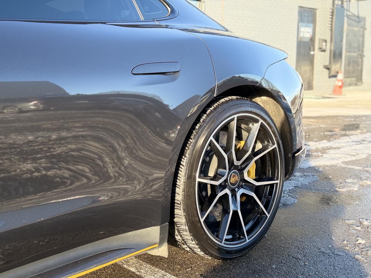 2022 Porsche Taycan Turbo S AWD Photo