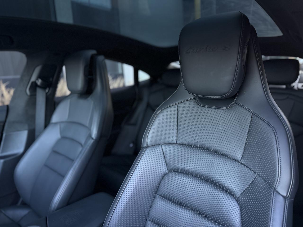 2022 Porsche Taycan Turbo S AWD Photo