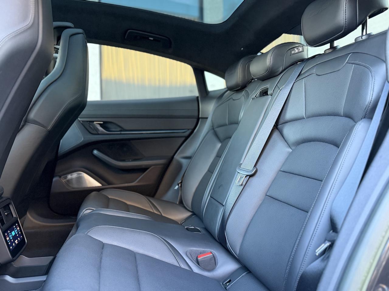 2022 Porsche Taycan Turbo S AWD Photo